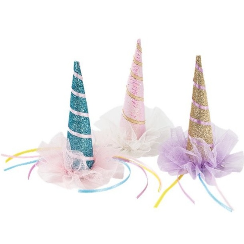 1 unicorn party hat to clip on
