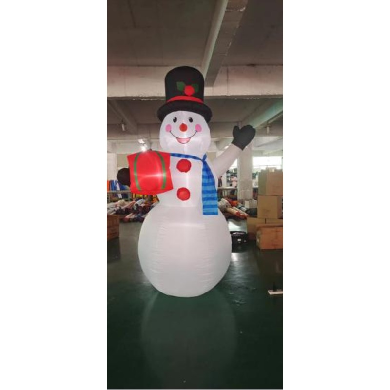 2023 New Giant Christmas Inflatable Santa