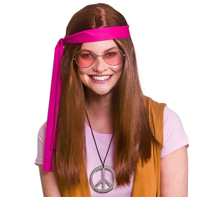 Woodstock Hippie Kit – Brown wig, glasses and medallion