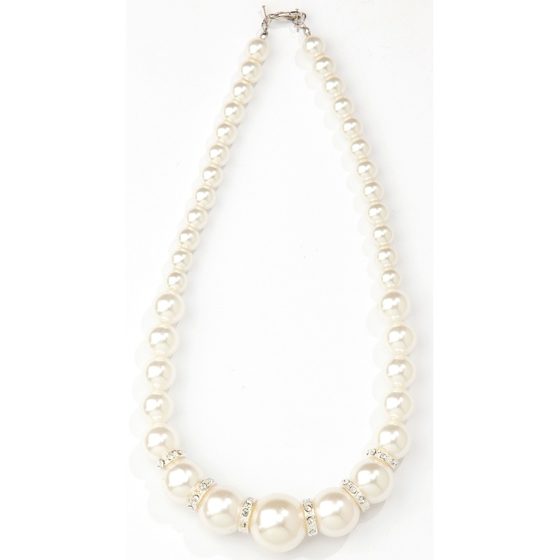 Pearl necklace premium